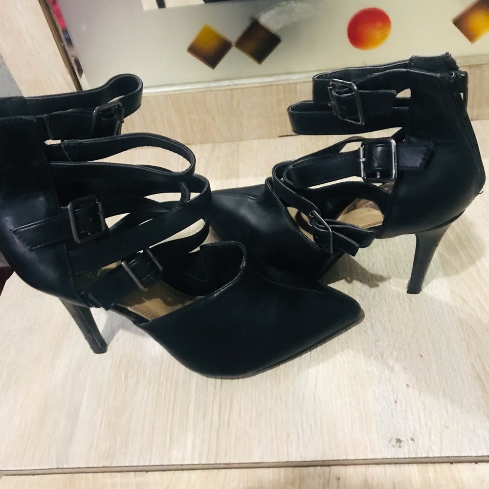 Imported black heels - Picture 2 of 4